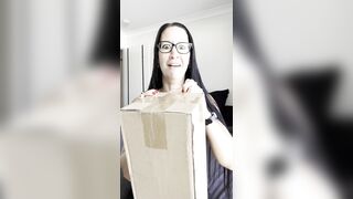 Unpacking my GirlsGetOff Sex Pillow parcel