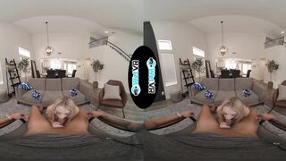 WETVR Helpful Coach Bangs Cheerleader Cecelia Taylor In VR Porn