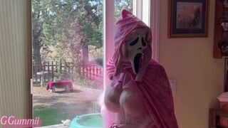 Bimbo Ghostface Breaks Into Your House (PREVIEW)