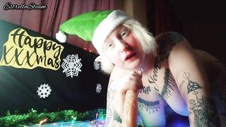 Elf jerk off while smoking