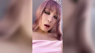 Just a princess playing with her pussy ????​????​????​