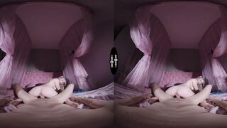 DARK ROOM VR Barbie´s Night Adventures