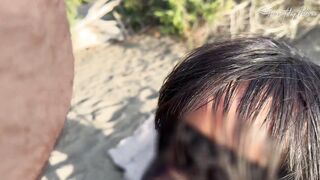 ANAL FINGERING FOR A SLUT: public beach slut analized and handjob