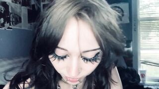 petite emo Viakitty plays with big toy